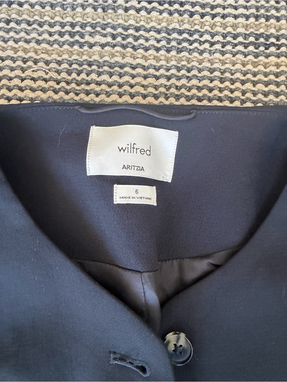 Aritzia Wilfred Regal Blazer - Picture 3 of 3